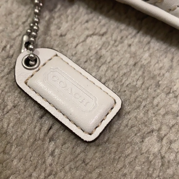 Coach wristlet - Picture 6 of 6